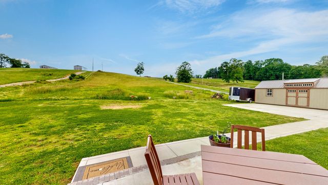 1742 Old Gallatin Rd, Portland, TN 37148