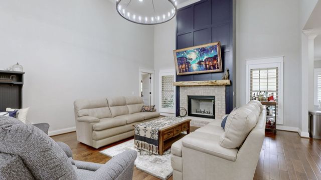 1742 Old Gallatin Rd, Portland, TN 37148