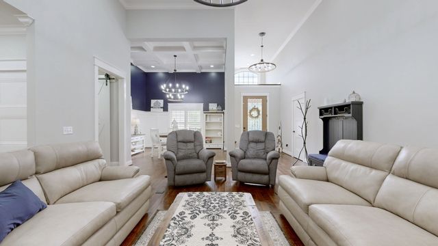 1742 Old Gallatin Rd, Portland, TN 37148