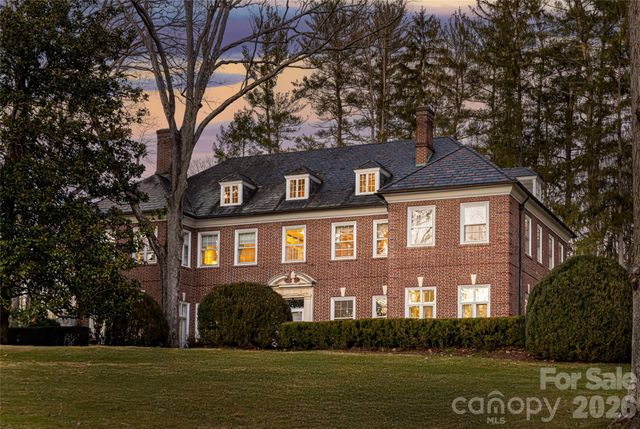 407 Vanderbilt Road, Asheville, NC 28803