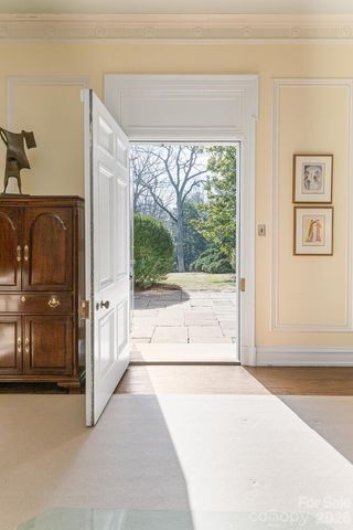 407 Vanderbilt Road, Asheville, NC 28803
