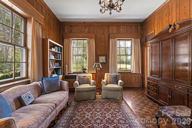 407 Vanderbilt Road, Asheville, NC 28803