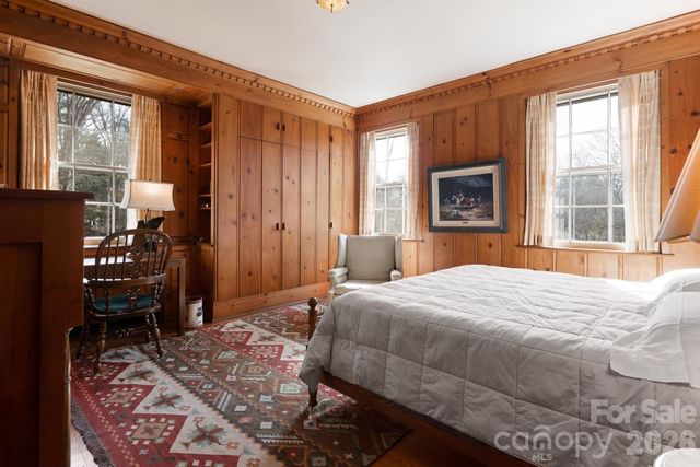407 Vanderbilt Road, Asheville, NC 28803