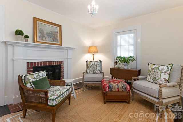 407 Vanderbilt Road, Asheville, NC 28803
