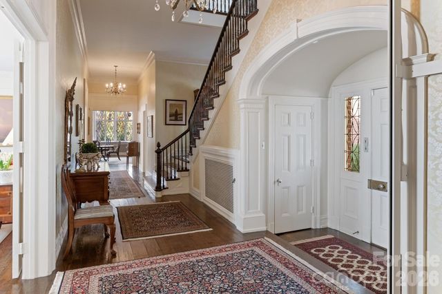 407 Vanderbilt Road, Asheville, NC 28803