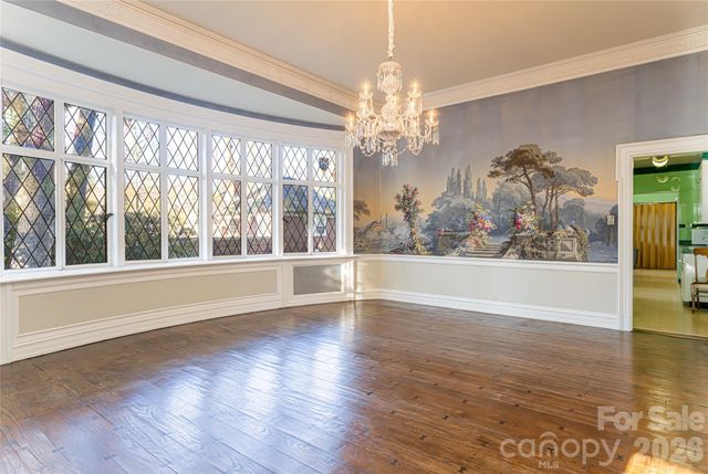 407 Vanderbilt Road, Asheville, NC 28803