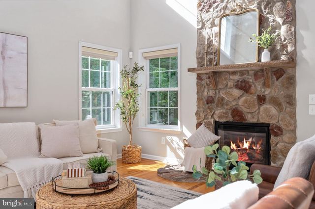 100 HUNTINGTON HILLS LANE, Fredericksburg, VA 22401