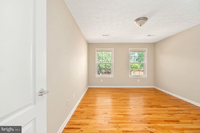 100 HUNTINGTON HILLS LANE, Fredericksburg, VA 22401