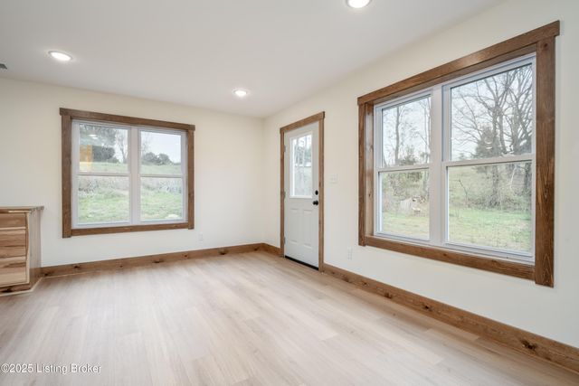 1451 W Hwy 524, La Grange, KY 40031