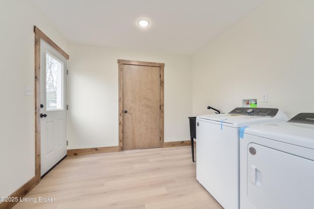 1451 W Hwy 524, La Grange, KY 40031