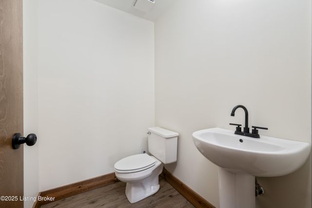 1451 W Hwy 524, La Grange, KY 40031