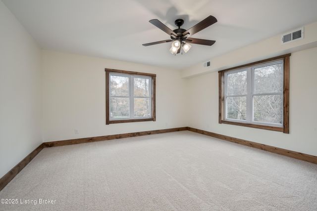 1451 W Hwy 524, La Grange, KY 40031