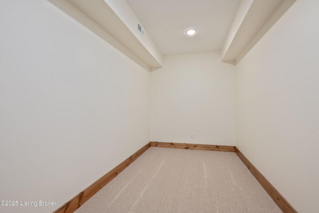 1451 W Hwy 524, La Grange, KY 40031