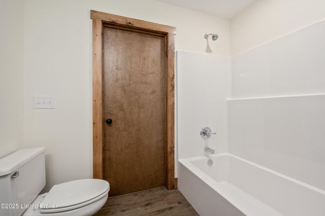 1451 W Hwy 524, La Grange, KY 40031