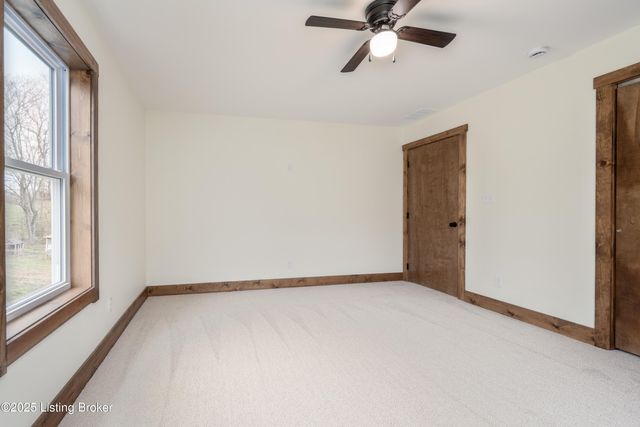 1451 W Hwy 524, La Grange, KY 40031