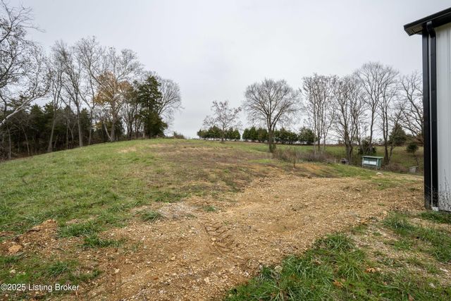 1451 W Hwy 524, La Grange, KY 40031