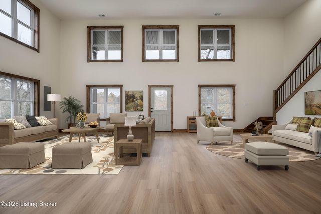 1451 W Hwy 524, La Grange, KY 40031