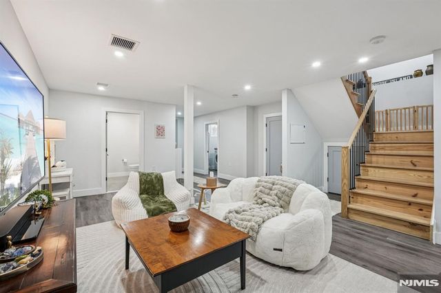 109 Arbor Drive, Ho-ho-kus, NJ 07423