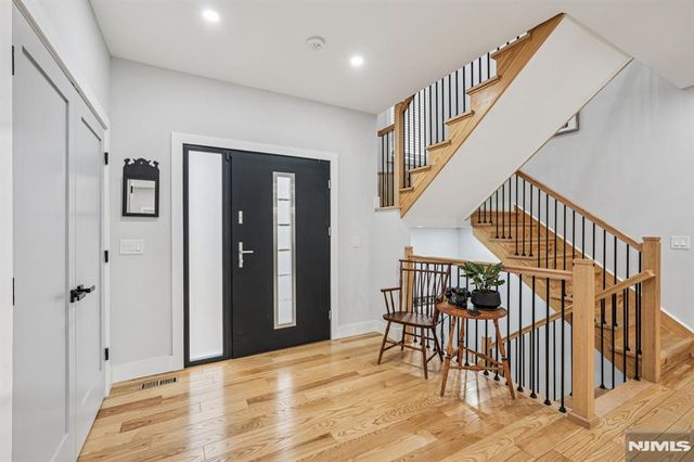 109 Arbor Drive, Ho-ho-kus, NJ 07423