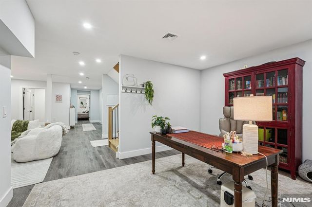 109 Arbor Drive, Ho-ho-kus, NJ 07423