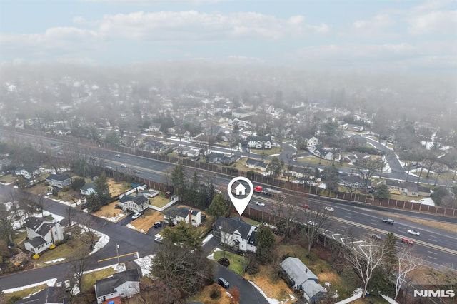 109 Arbor Drive, Ho-ho-kus, NJ 07423