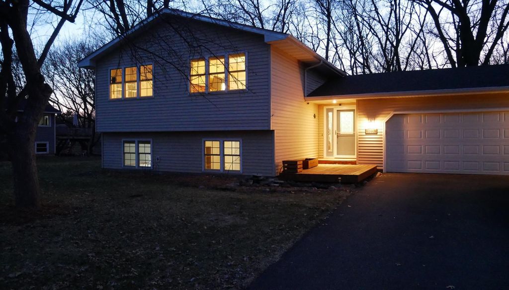 10962 Eagle Street NW, Coon Rapids, MN 55433