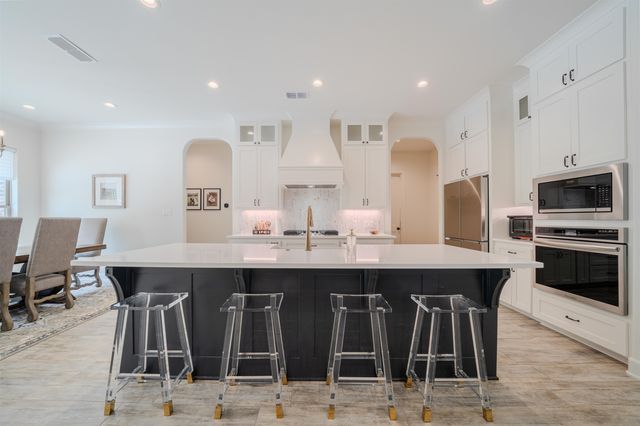 511 Lost Creek, Longview, TX 75605