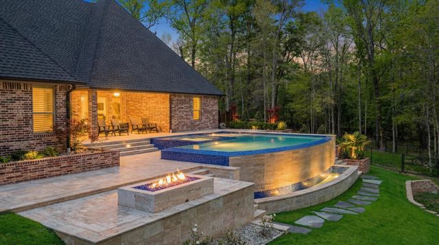 511 Lost Creek, Longview, TX 75605