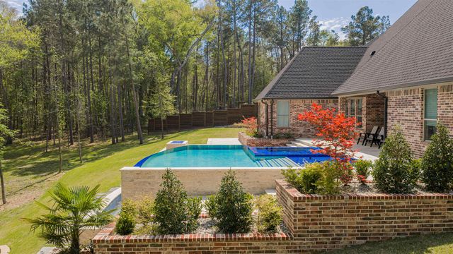 511 Lost Creek, Longview, TX 75605