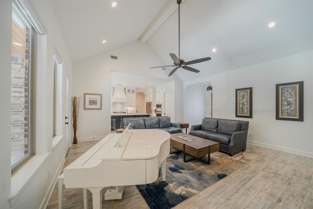 511 Lost Creek, Longview, TX 75605