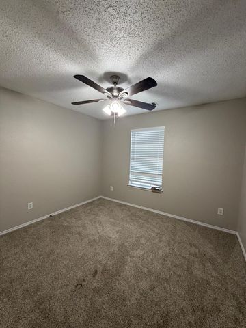 1305 Willow Springs, Desoto, TX 75115