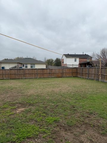 1305 Willow Springs, Desoto, TX 75115