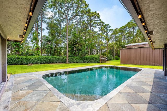 13530 59th Court N, Loxahatchee, FL 33411