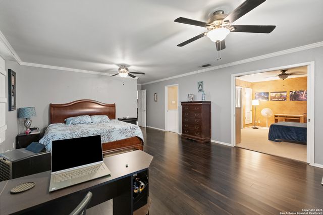 198 Encino Drive, Pearsall, TX 78061