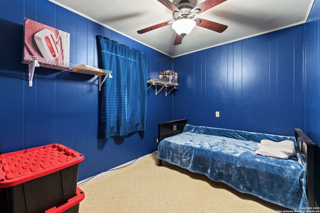 198 Encino Drive, Pearsall, TX 78061