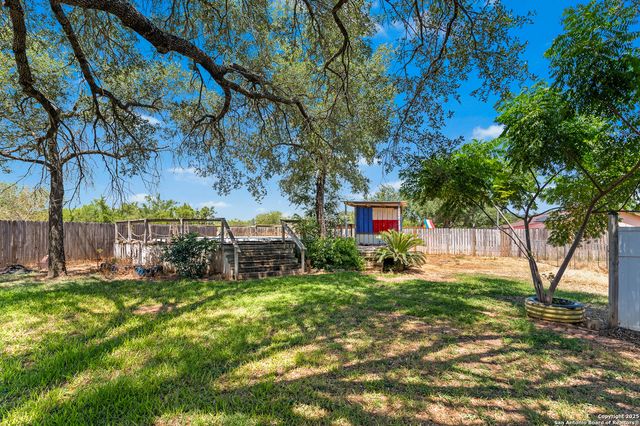 198 Encino Drive, Pearsall, TX 78061