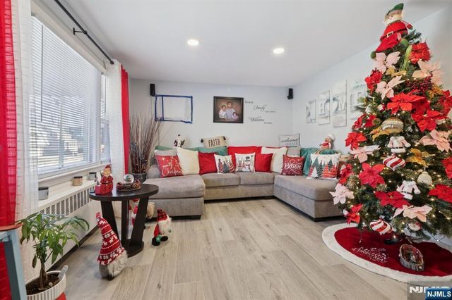 43 Poplar Avenue, Little Ferry, NJ 07643