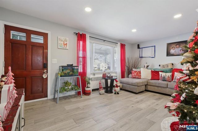 43 Poplar Avenue, Little Ferry, NJ 07643