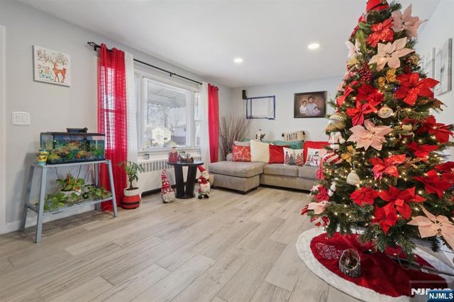 43 Poplar Avenue, Little Ferry, NJ 07643