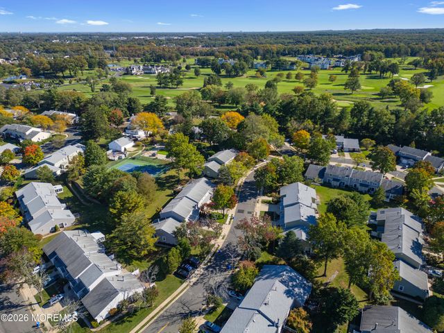 22 Oak Lane, Eatontown, NJ 07724