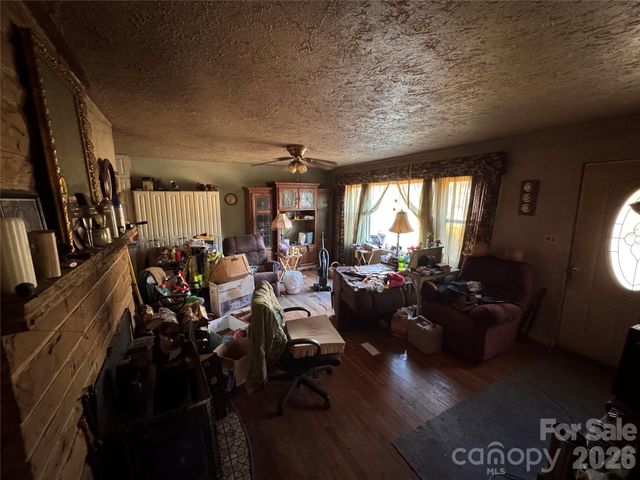 2409 Kanuga Road, Hendersonville, NC 28739