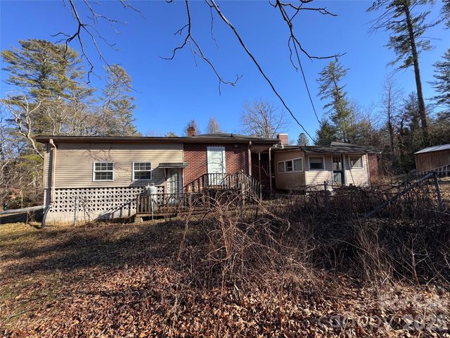 2409 Kanuga Road, Hendersonville, NC 28739