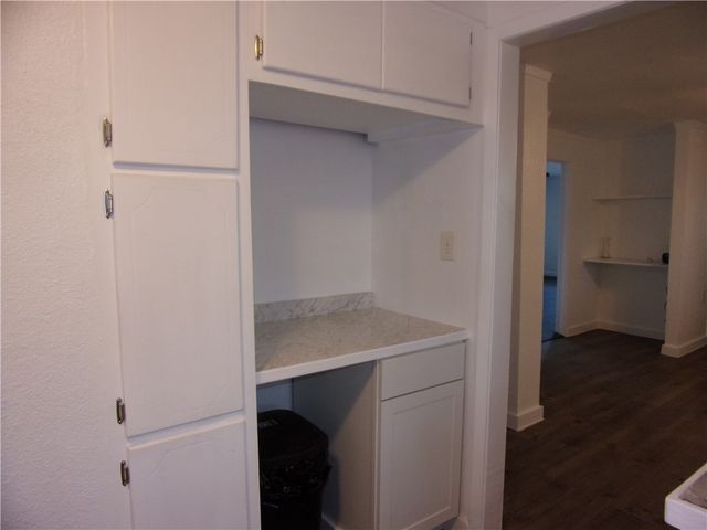 2722 Greenwood Dr, Corpus Christi, TX 78405