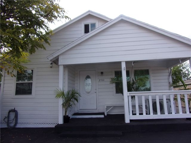 2722 Greenwood Dr, Corpus Christi, TX 78405