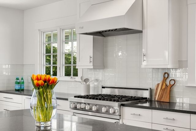 63 Cedar St, Newton, MA 02459