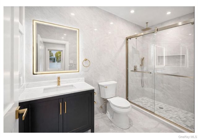 2 Radial Lane, Levittown, NY 11756