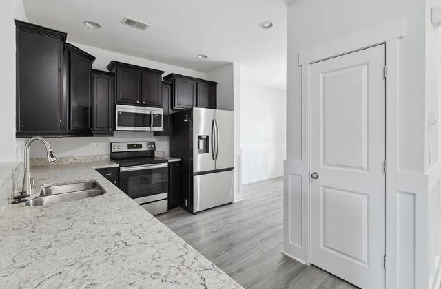 242 Swallowtail Lane, Goose Creek, SC 29445