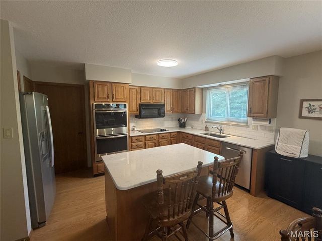 5849 Morning Field Place, Mehlville, MO 63128