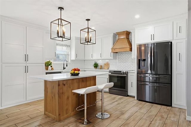 1002 Bodenstein Terrace, Hobart, OK 73651