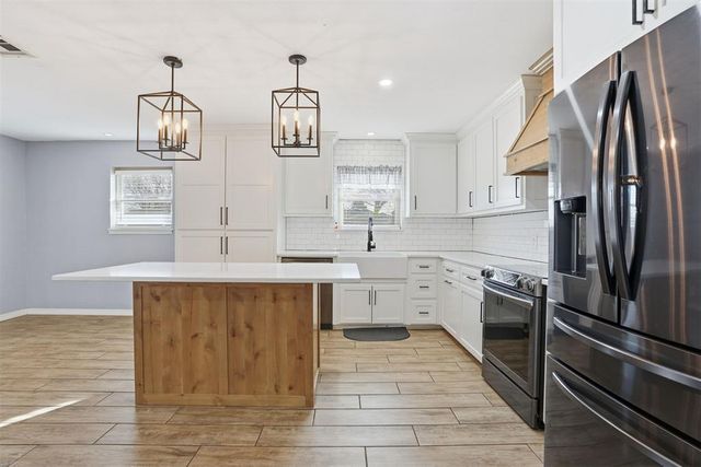 1002 Bodenstein Terrace, Hobart, OK 73651